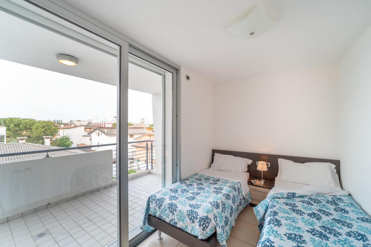 Residenza Ore Felici Lignano Sabbiadoro Eksteriør bilde