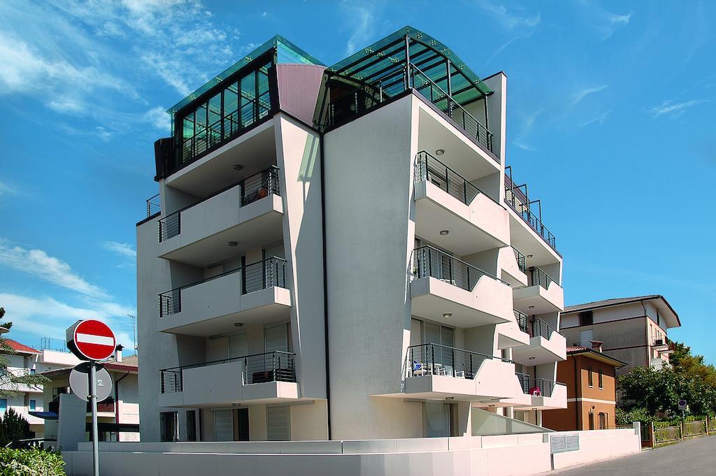 Residenza Ore Felici Lignano Sabbiadoro Eksteriør bilde